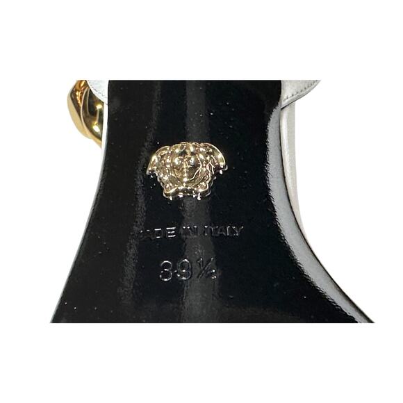 Versace NIB Medusa Square Toe Curb Chain Ankle Strap Heels Sandals 39.5 White - Picture 6 of 8